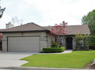 2077 E Rush Ave, Fresno, CA