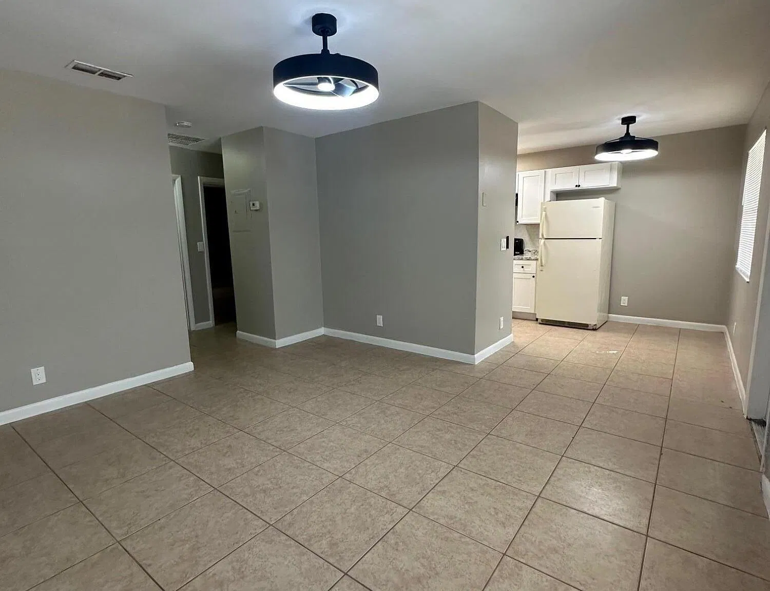 2 bed, 1.0 bath, 550 sqft, $2,200 — Photo 3