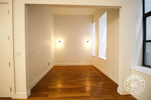 Rented by MySpaceNYC | media 7