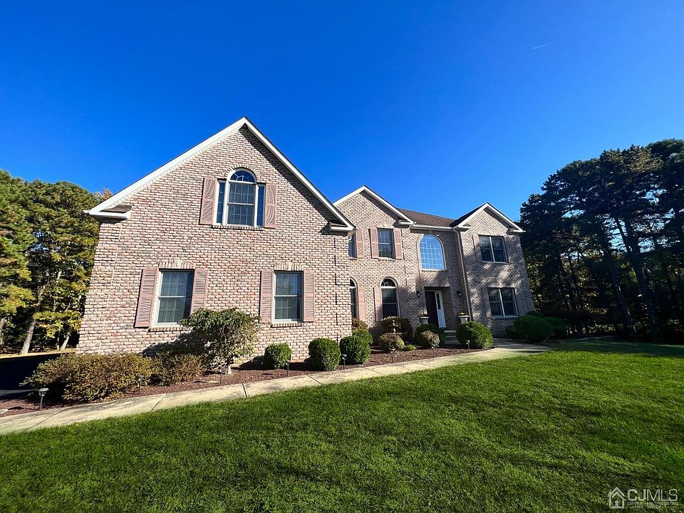 14 Cottonwood Ct, Monroe Township, NJ 08831 Zillow