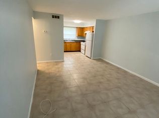 7072 Wiley Rd #4, Jacksonville, FL 32210