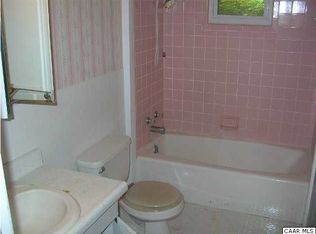 643 Green Acres Rd S, Barboursville, VA 22973