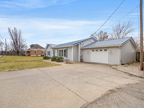 4th image of 12 Cross St