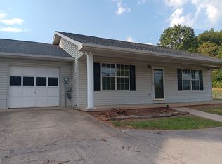 2127 E Emory Rd #B, Knoxville, TN 37938