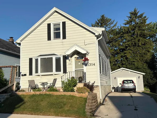 1314 S 24th St, Sheboygan, WI 53081