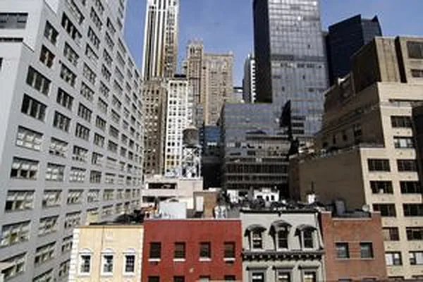 Sold by Douglas Elliman | media 28