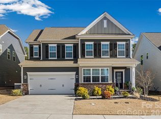 4024 Whipcord Dr, Waxhaw, NC 28173