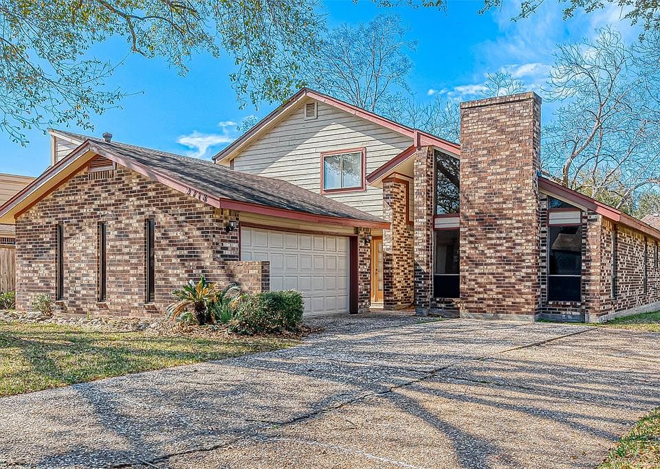 1st image of 2718 Oak Hill Drive