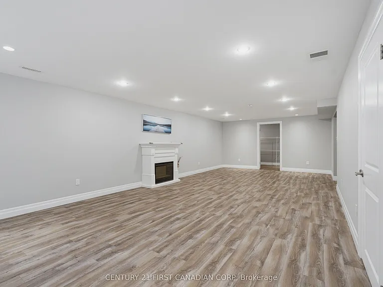 1018 Medway Park Dr — Photo 33