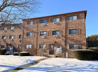 1538 Crimson Ln APT 1A, Palatine, IL 60074