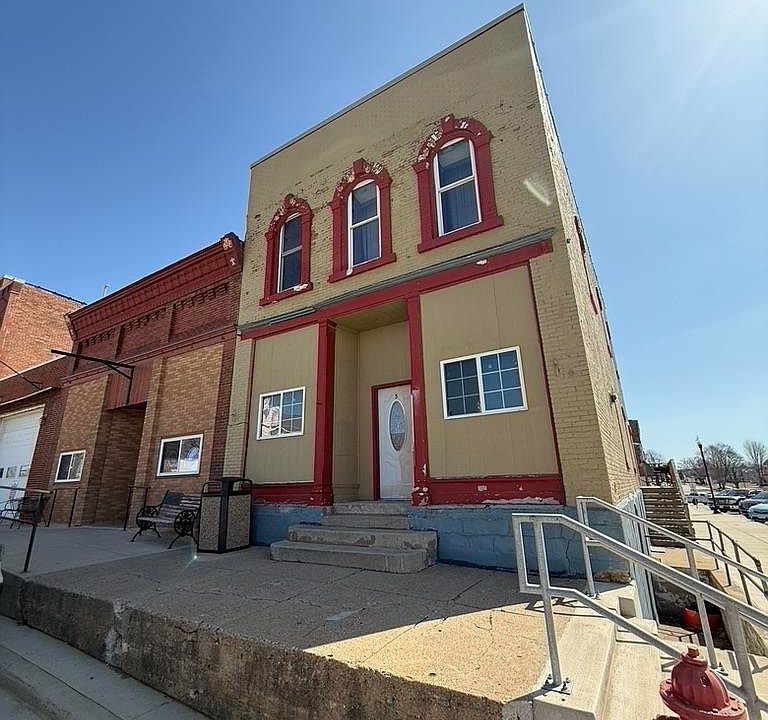 1st image of 100 N Lydia St