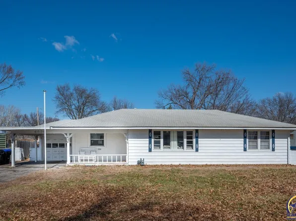 4836 SW 18th Ter, Topeka, KS 66604