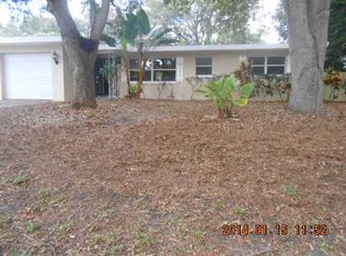 2095 Overbrook Ave N, Belleair Bluffs, FL 33770