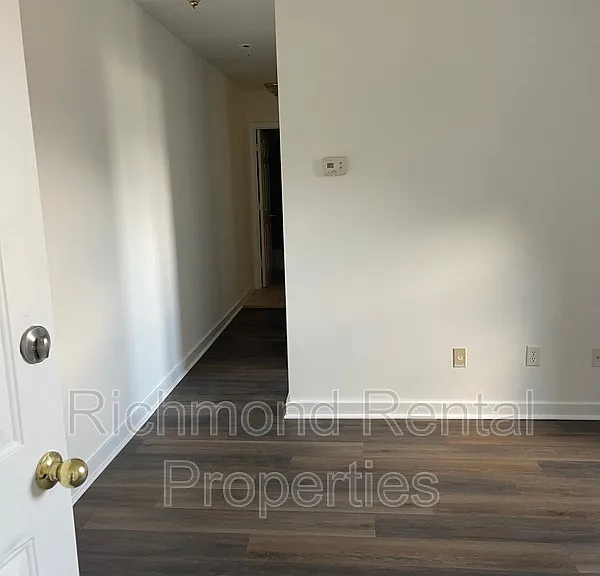 2908 E Clay St #1 — Photo 2
