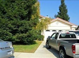 1546 E Parkview Ave, Visalia, CA 93292