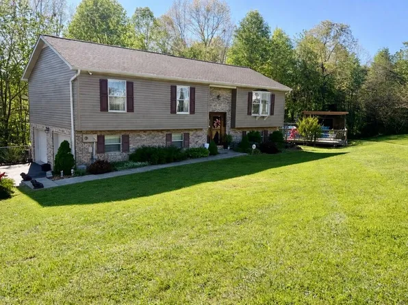 208 Carnation Dr, Corbin, KY 40701