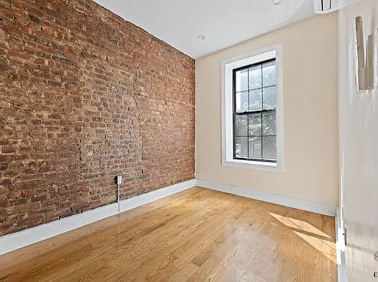 Rented by ERNY LLC | media 14