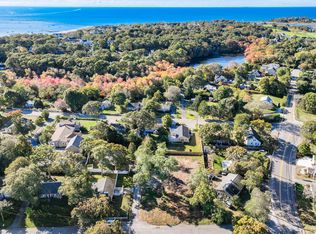 11 Redwood Ln, Hyannis, MA 02601