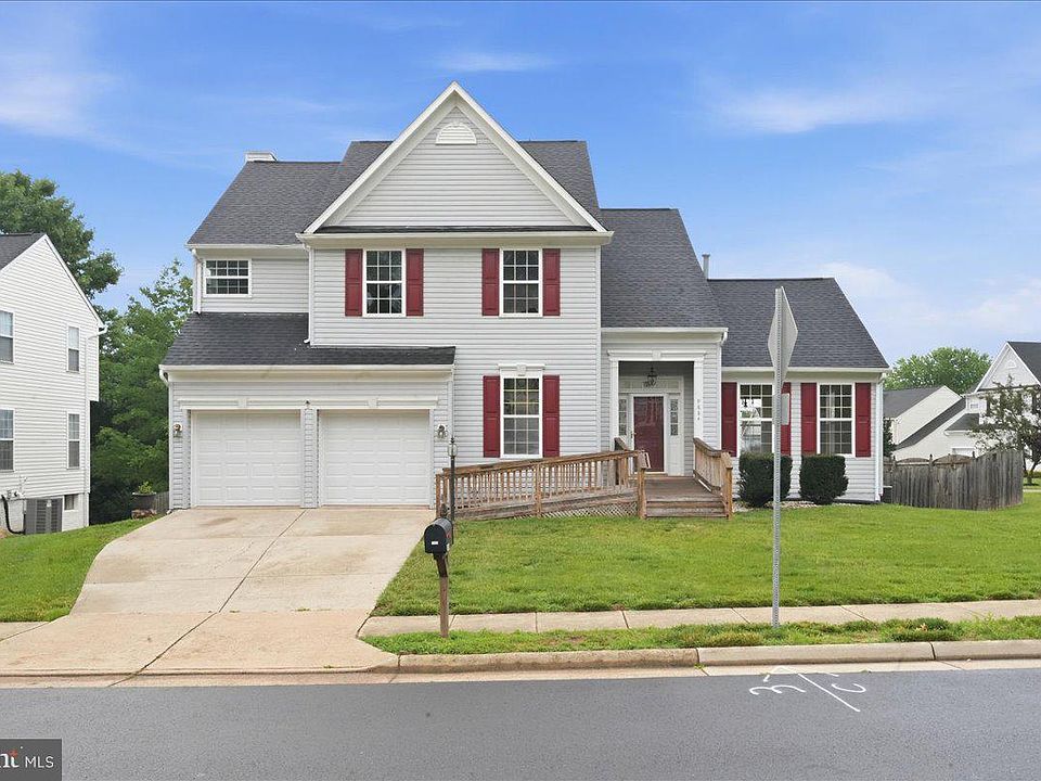 1st image of 9884 Arrowood Dr