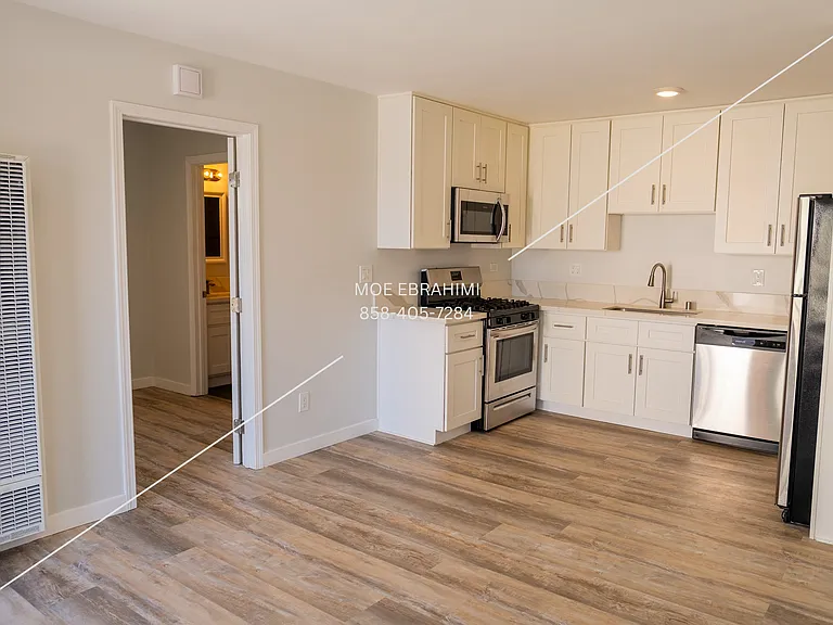 419 S 36th St — Photo 21