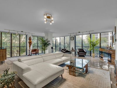 7572 Regency Lake Drive #402, Boca Raton, FL, 33433