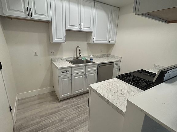 4th image of 2622 Capitales Dr #1