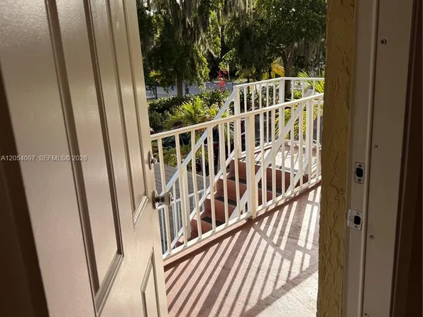 1125 NE 16th Pl APT 201, Fort Lauderdale, FL 33305