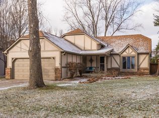 1126 Bryan Dr, Westerville, OH 43081