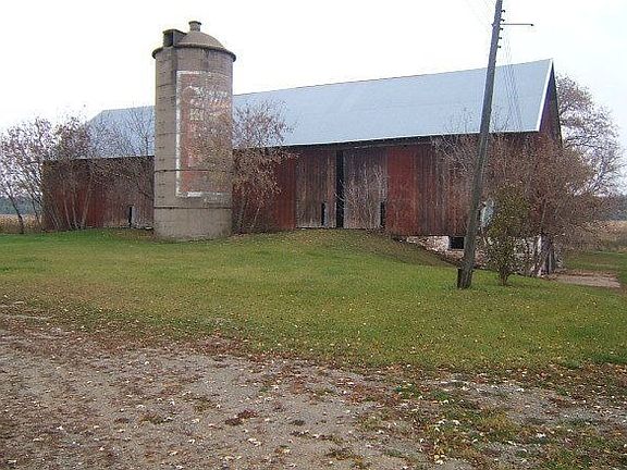 2nd image of N2536 State Road 22