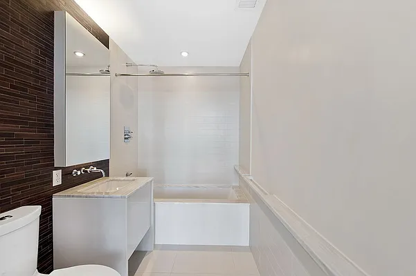 Rented by Compass | media 27