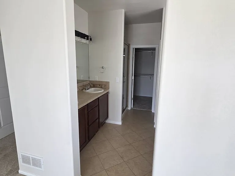 28345 Dylon Cir — Photo 8