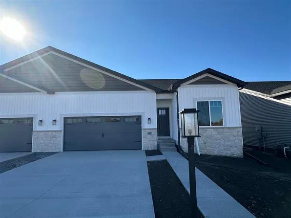 917 Eisenhower Blvd, North Liberty, IA 52317