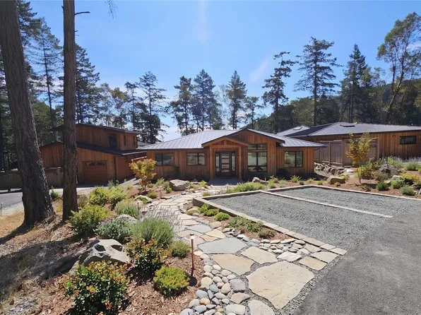 176 Maracaibo Ln, Saltspring Island, BC V8K 1S6