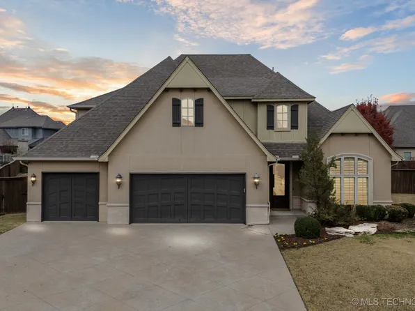 631 W 79th St, Tulsa, OK 74132