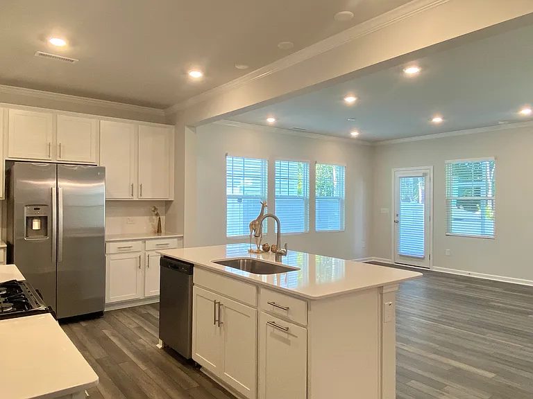 331 Aster Bloom Ln — Photo 4