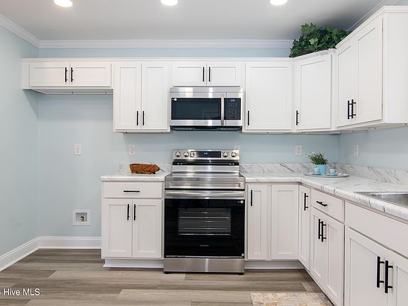 5th image of 132 S Navassa Road