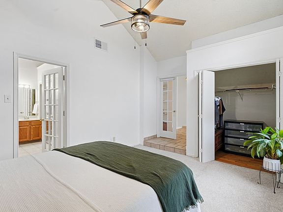 2nd image of 3229 Timberview Ct