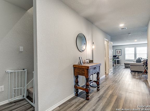 4th image of 8846 Barrow Path