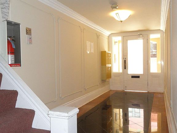 5th image of 34 Joice St APT 6