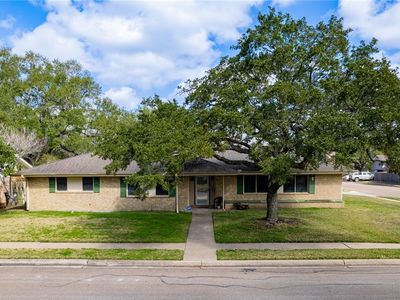 102 Warwick Glen St, Victoria, TX, 77904