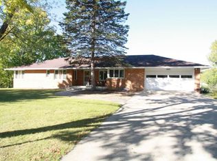 2465 McMenemy St, Little Canada, MN 55117