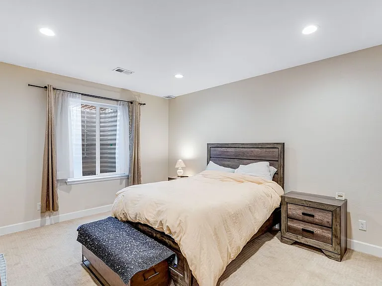 2068 Cutting Horse Dr — Photo 34