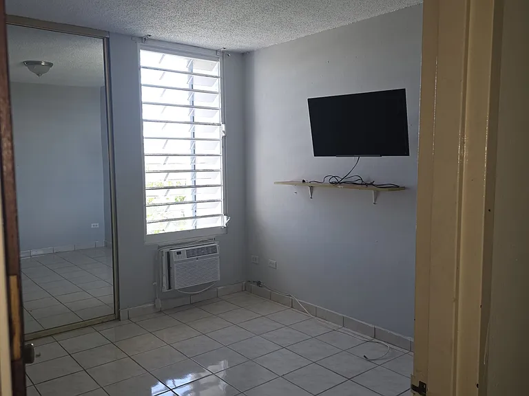 3 Avenida Laguna Gardens Gdn #5L — Photo 4