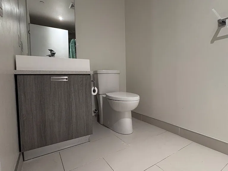 246 Logan Ave #303 — Photo 9