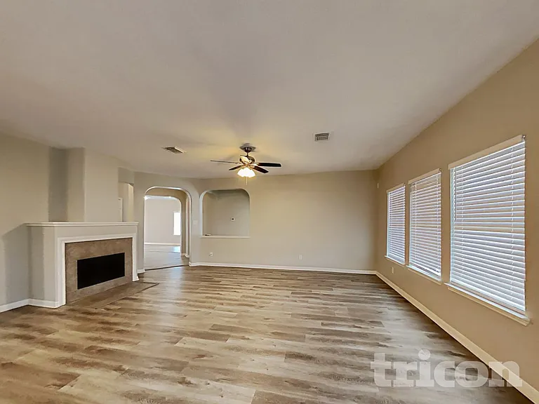 7711 Sapulpa Ln — Photo 3