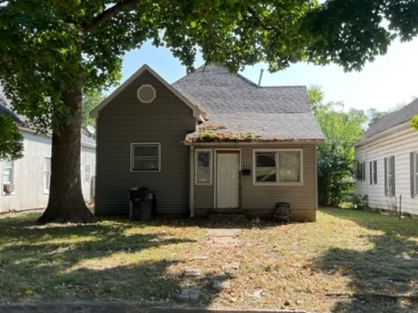 111 Iowa St, Danville, IL 61832