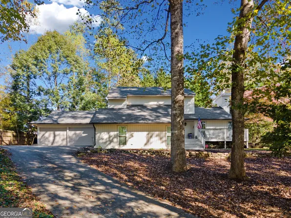 4861 Karls Gate Dr, Marietta, GA 30068