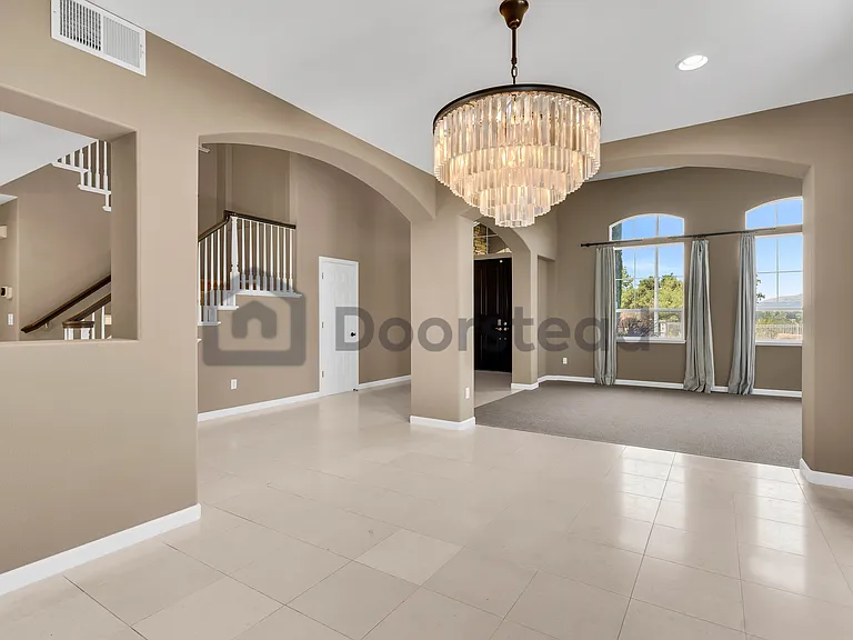 513 Winding Brook Ct — Photo 10