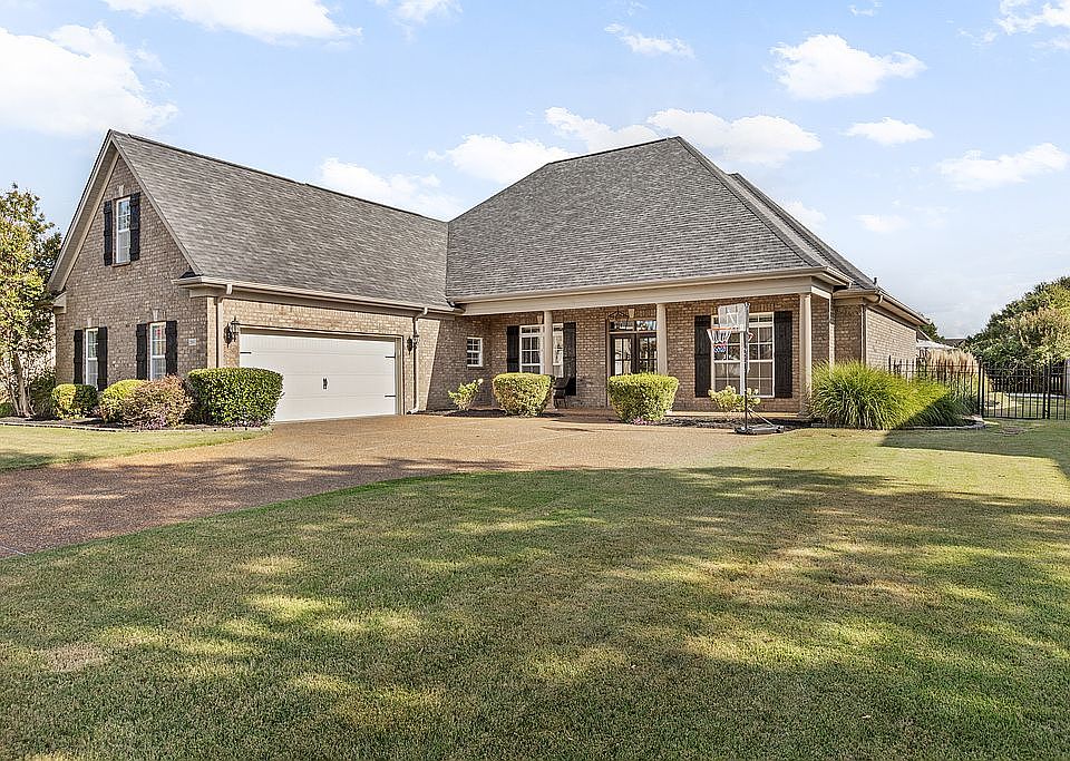 1st image of 2861 Summer Oaks Pl