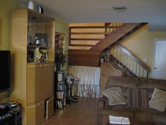 3rd image of 10106 NW 52nd Ter